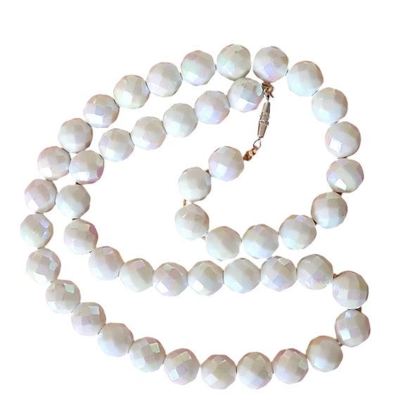 Vintage Milk Glass Iridescent Faceted 16" Necklace - Picture 2 of 8